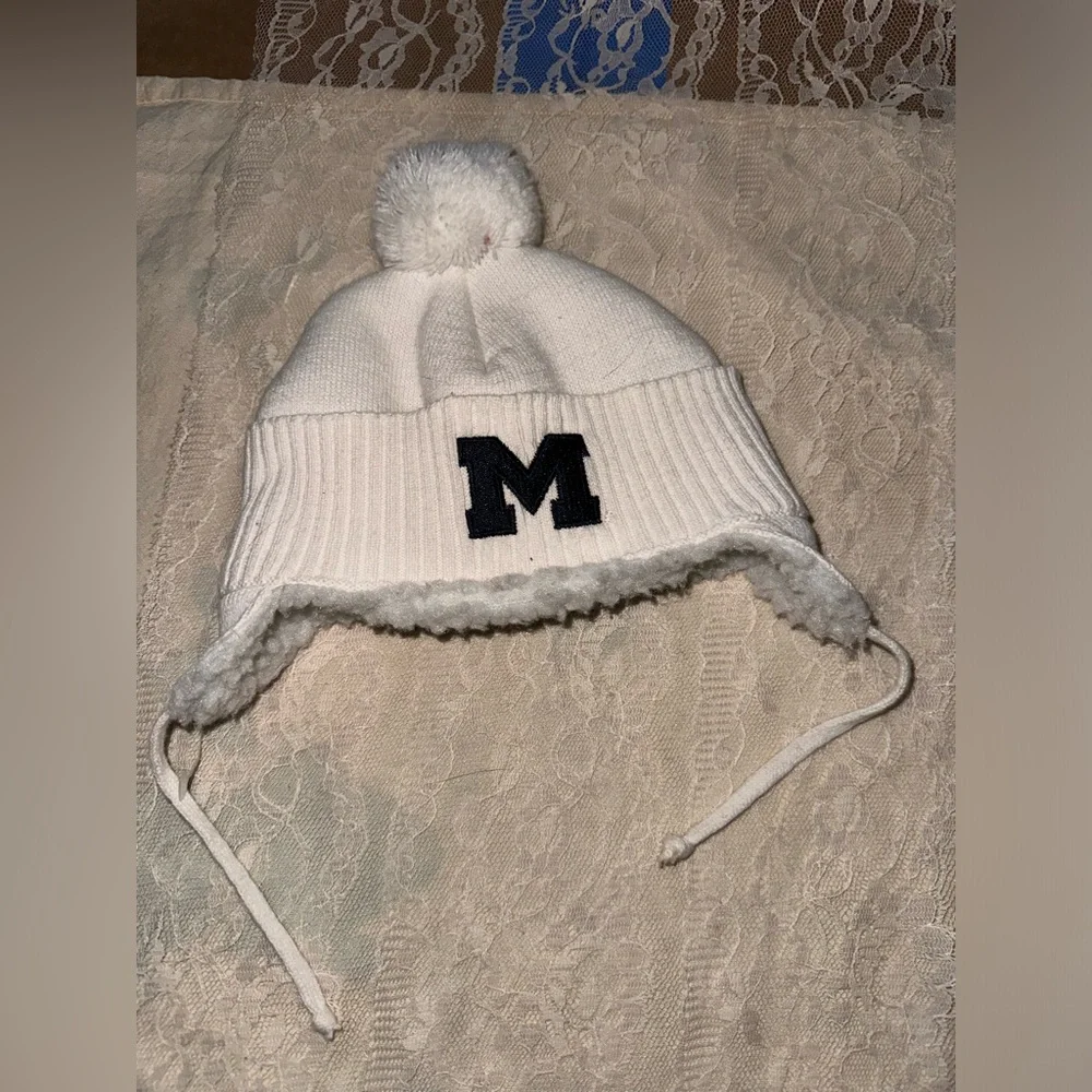 Michigan Wolverines Winter Cap Child